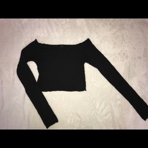 Long sleeved crop top
